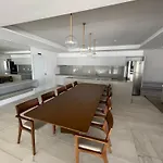 BARRA 535 vista mar moderno e confortável